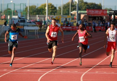 150714 - Welsh Athletics International held at the Cardiff International Sports Stadium - Mens 100m Final B