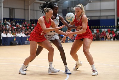 221125 - Welsh Feathers v Zimbabwe Gems - International Netball Match - Leah Middleton of Wales