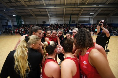 221125 - Welsh Feathers v Zimbabwe Gems - International Netball Match - Wales huddle