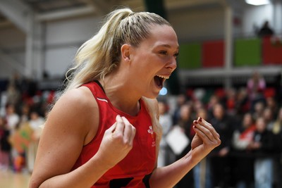 221125 - Welsh Feathers v Zimbabwe Gems - International Netball Match - Player of the match Leah Midleton of Wales