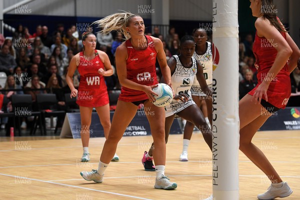 221125 - Welsh Feathers v Zimbabwe Gems - International Netball Match - Phillipa Yarranton of Wales