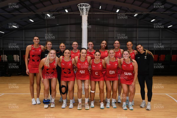 221125 - Welsh Feathers v Zimbabwe Gems - International Netball Match - Wales team picture