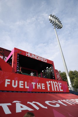 030826 - Welsh Fire v Southern Brave - The Hundred - Feeder perform at the ground