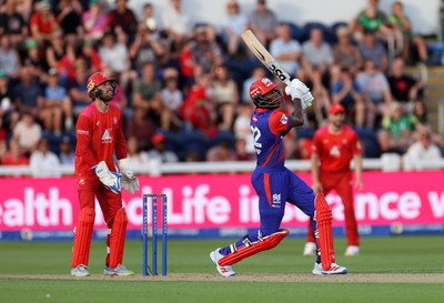 030826 - Welsh Fire v Southern Brave - The Hundred - Jofra Archer of Southern Brave batting