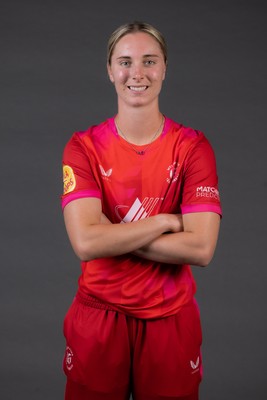 190726 - Welsh Fire Women Squad Portraits - Freya Kemp