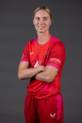 190726 - Welsh Fire Women Squad Portraits - Freya Kemp