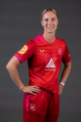 190726 - Welsh Fire Women Squad Portraits - Freya Kemp