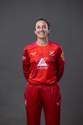 240726 - Welsh Fire Women Squad Portraits - Fi Morris