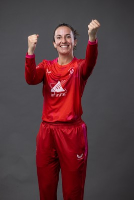 240726 - Welsh Fire Women Squad Portraits - Fi Morris