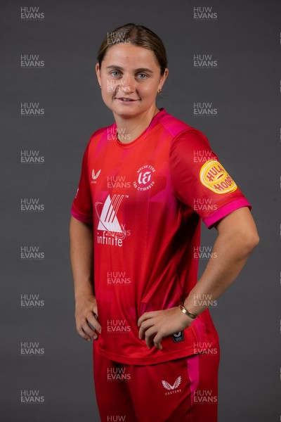 190726 - Welsh Fire Women Squad Portraits -  Niamh Holland