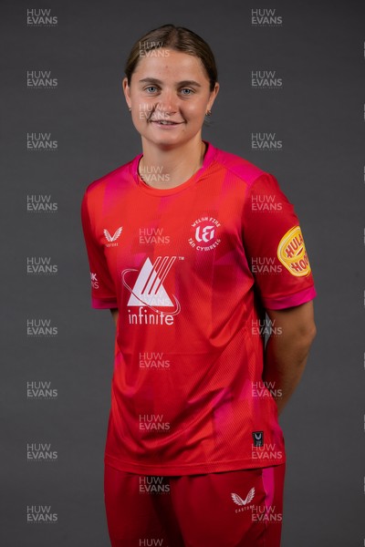 190726 - Welsh Fire Women Squad Portraits -  Niamh Holland
