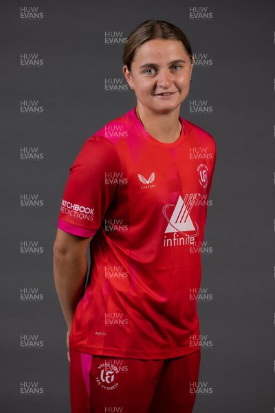 190726 - Welsh Fire Women Squad Portraits -  Niamh Holland