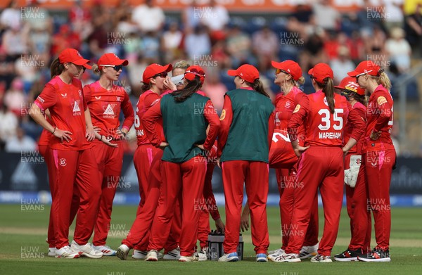 250726 - Welsh Fire Women v MI London Women - The Hundred - Team huddle