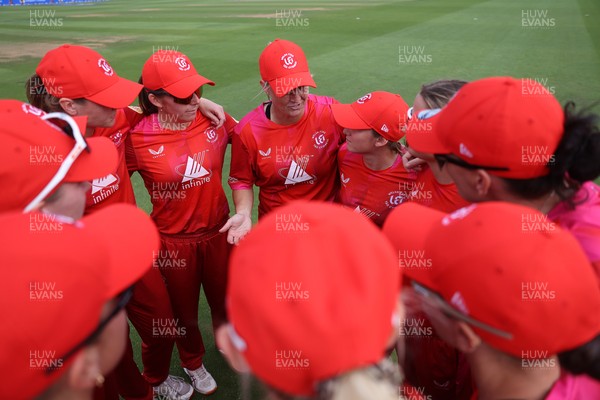 250726 - Welsh Fire Women v MI London Women - The Hundred - Team huddle