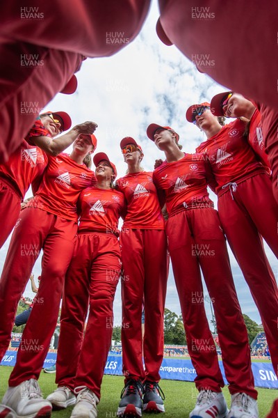 030826 - Welsh Fire Women v Southern Brave Women - The Hundred - Welsh Fire team huddle