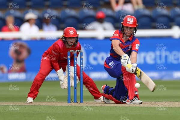030826 - Welsh Fire Women v Southern Brave Women - The Hundred - Sophie Molineux of Southern Brave batting
