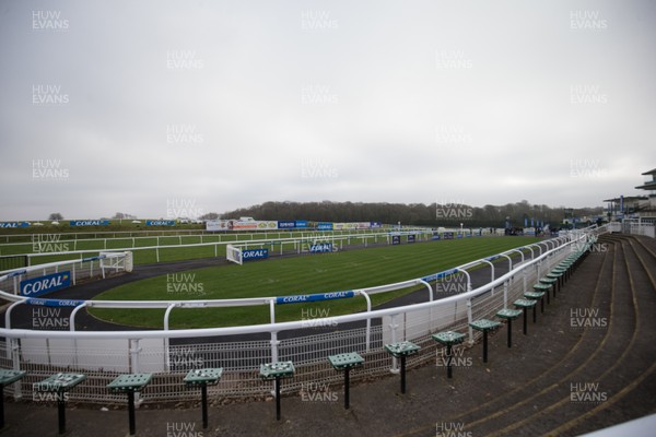 090121 - 2020 Coral Welsh Grand National Meeting - A general view of the parade ring at Chepstow Racecourse 