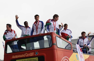 26.08.08 Wales' Olympic athletes arrive at celebration in Cardiff Bay 