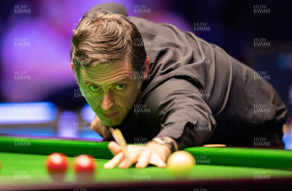 030322 Bet Victor Welsh Open 2022 - Ronnie O’Sullivan on his way to beating Ding Junhui in their match at the Bet Victor Welsh Open in Newport