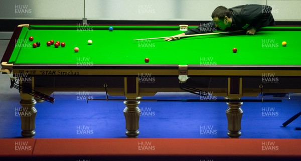 280218 - Welsh Open Snooker, Motorpoint Arena, Cardiff - Ronnie O'Sullivan during his match against