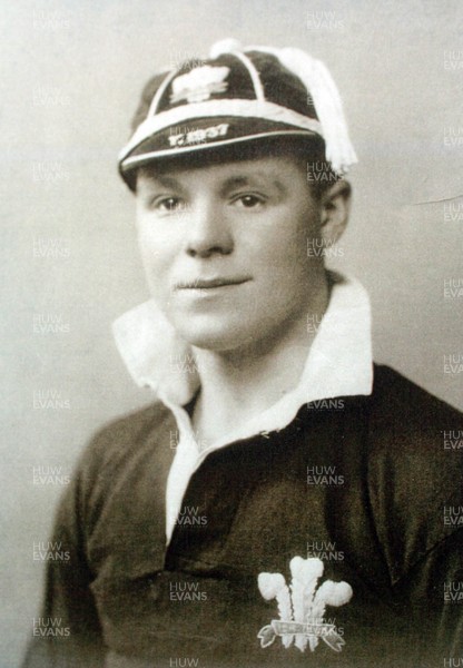 Library Pic -  Collect pic Ex Wales and British Lion player and Brynteg School pupil Dr Jack Matthews. 