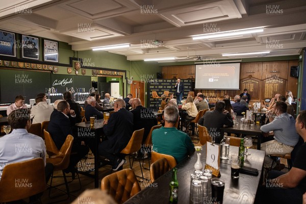 150926 - Welsh Rugby Writers’ Association Annual Awards, in association with Premier Sports - 