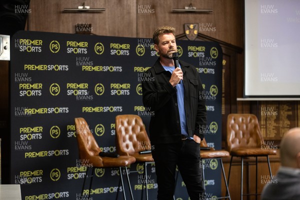 150926 - Welsh Rugby Writers’ Association Annual Awards, in association with Premier Sports - Ross Harries