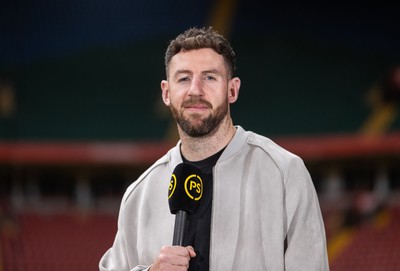 180925 - Welsh Rugby Writers Awards - Premier Sports pundit Alex Cuthbert
