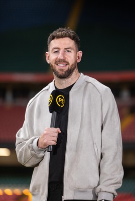 180925 - Welsh Rugby Writers Awards - Premier Sports pundit Alex Cuthbert