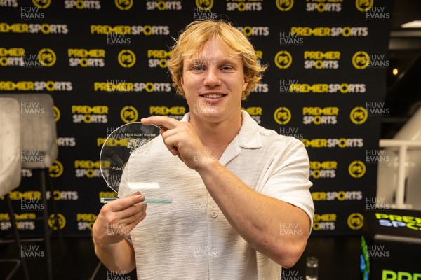 180925 - Welsh Rugby Writers Awards - Wales men�s young player of the year Blair Murray
