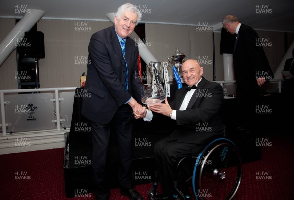 170513 - Welsh Sports Hall of Fame, 24th Roll of Honour Dinner, Millennium Stadium, Cardiff - Hall of Fame inductee John Harris receives his award from Rhodri Morgan