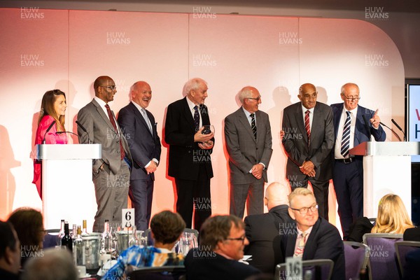 200922 - Welsh Sports Hall of Fame Awards - Nigel Walker, Ieuan Evans, Maurice Richards