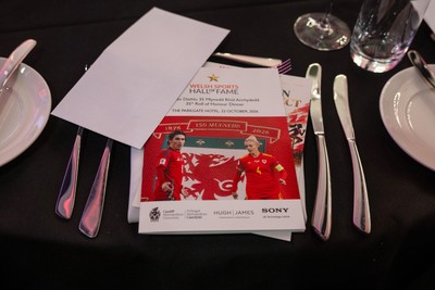 221026 - Welsh Sports Hall Of Fame Awards - 