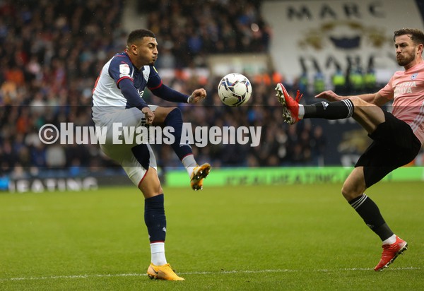 020122 West Bromwich Albion v Cardiff City, Sky Bet Championship - Karlan Grant of West Bromwich Albion and Joe Ralls of Cardiff City compete for the ball