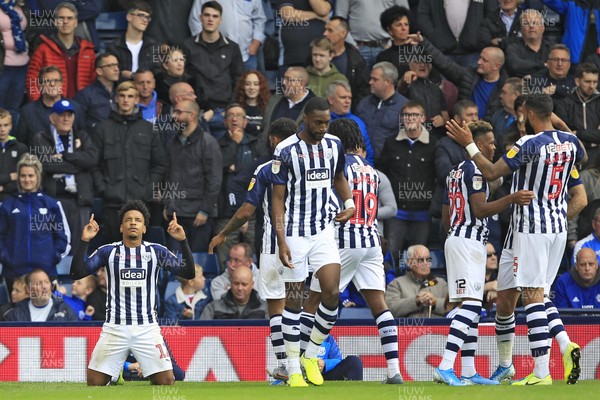 051019 - West Bromwich Albion v Cardiff City, Sky Bet Championship - Matheus Pereira of West Bromwich Albion (left) celebrates scoring his side's first goal