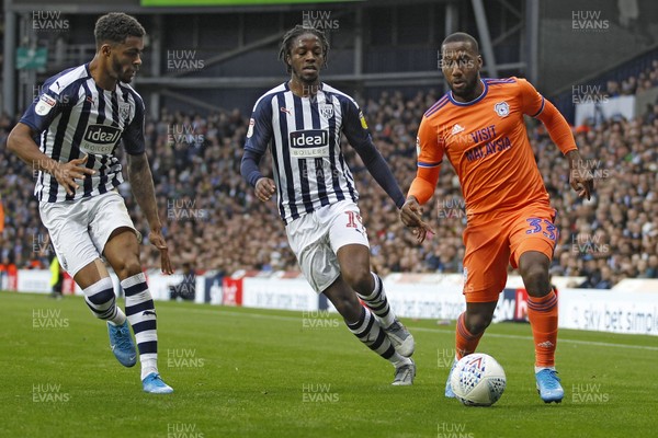 051019 - West Bromwich Albion v Cardiff City, Sky Bet Championship - Junior Hoilett of Cardiff City (right) in action