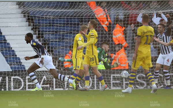 081219 - West Bromwich Albion v Swansea City - SkyBet Championship - Semi Ajayi of West Bromwich Albion scores a goal