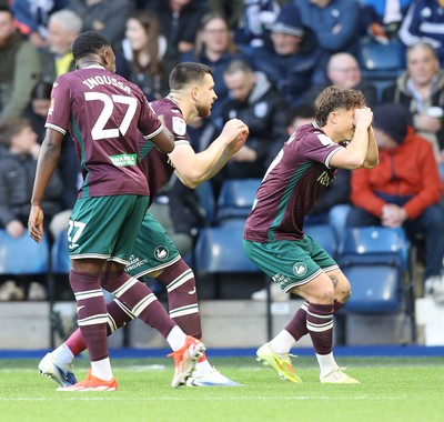291125 - West Bromwich Albion v Swansea City - Sky Bet Championship - Zan Vipotnik of Swansea and Zeidane Inoussa of Swansea and Goncalo Franco of Swansea celebrate 1st goal