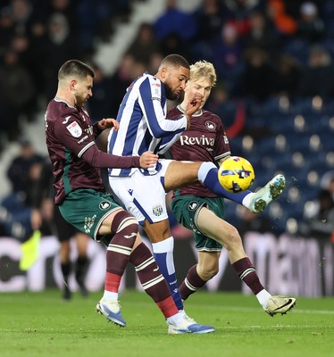 291125 - West Bromwich Albion v Swansea City - Sky Bet Championship - Zan Vipotnik of Swansea and Melker Widell of Swansea tackle George Campbell of WBA