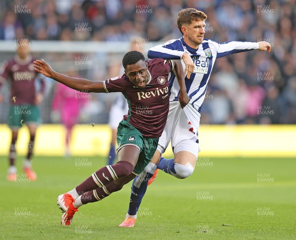 291125 - West Bromwich Albion v Swansea City - Sky Bet Championship -Zeidane Inoussa of Swansea and  Chris Mepham of WBA
