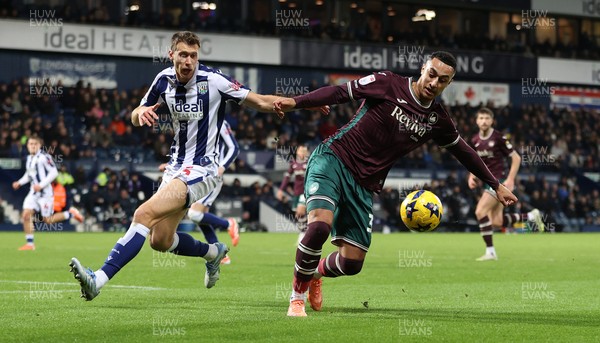 291125 - West Bromwich Albion v Swansea City - Sky Bet Championship - Adam Idah of Swansea and Krstian Bielik of WBA