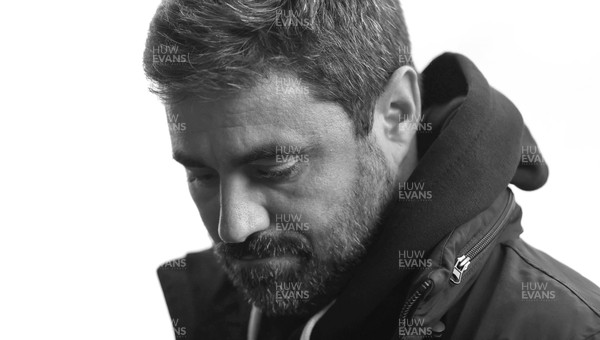 291125 - West Bromwich Albion v Swansea City - Sky Bet Championship - Swansea manager Vitor Matos