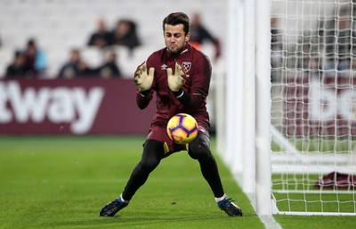 041218 - West Ham United v Cardiff City - Premier League - Lukasz Fabianski of West Ham