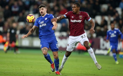 041218 - West Ham United v Cardiff City - Premier League - Callum Paterson of Cardiff City is challenged by Issa Diop of West Ham