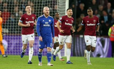 041218 - West Ham United v Cardiff City - Premier League - Dejected Aron Gunnarsson of Cardiff City