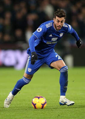 041218 - West Ham United v Cardiff City - Premier League - V�ctor Camarasa of Cardiff City