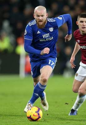 041218 - West Ham United v Cardiff City - Premier League - Aron Gunnarsson of Cardiff City