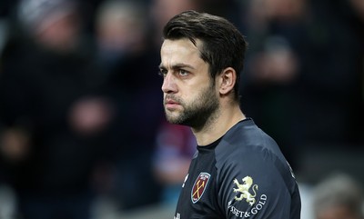 041218 - West Ham United v Cardiff City - Premier League - Lukasz Fabianski of West Ham