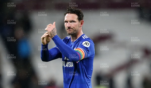 041218 - West Ham United v Cardiff City - Premier League - Sean Morrison of Cardiff City thanks the fans at full time