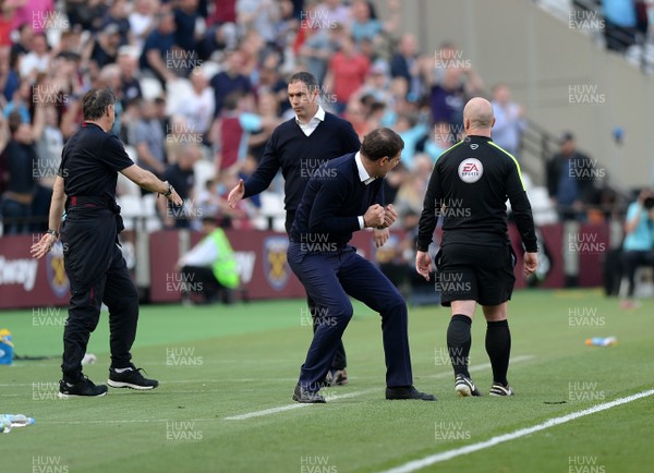 080417 - West Ham United v Swansea City - Premier League  -   West Ham manager Slaven Bilic celebrates at the final whistle  